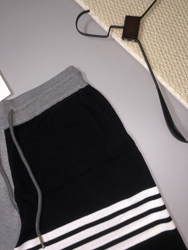 ブランドハーフパンツ素材ディテール